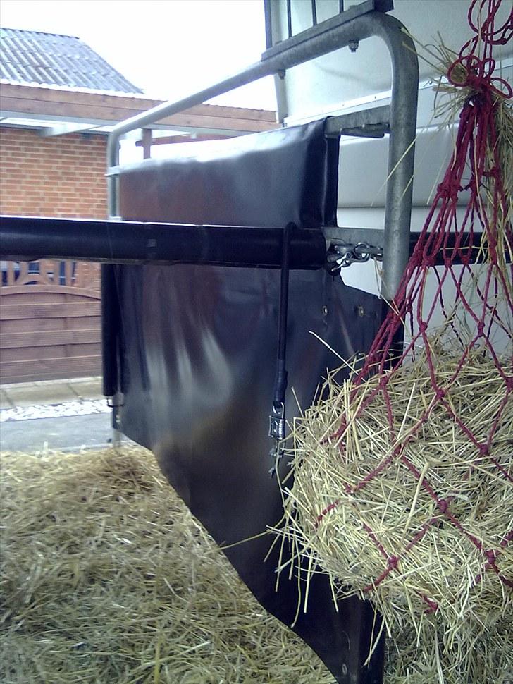 Kristine&Kristina's Trailer. - Forbum højre side + hønet. billede 21