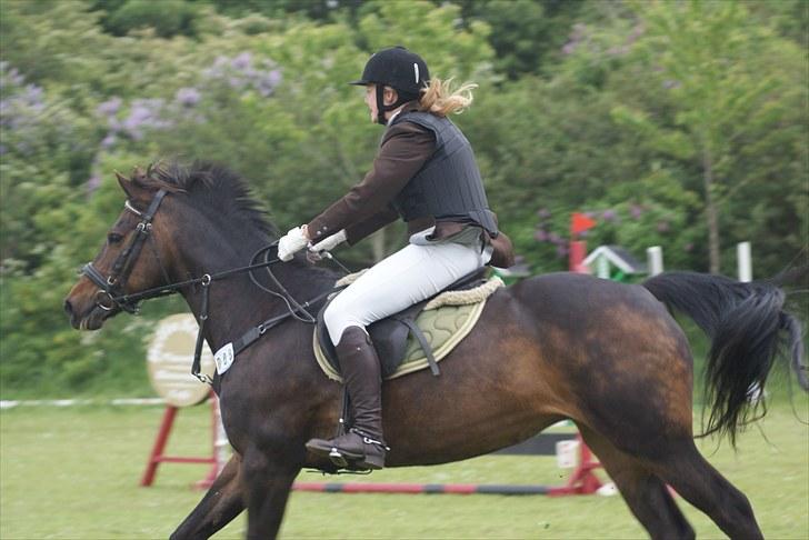 Charlotte og Destiny. billede 2