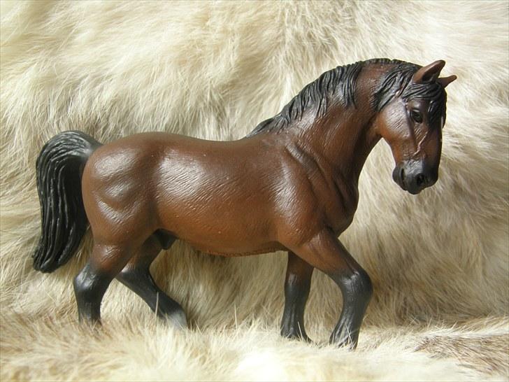 Mine Schleich Dyr - LEMETIDT EDTION Navn: Satchmo (Momo) Race: Hannoveraner Køn: Vallak Alder: 17 år billede 104