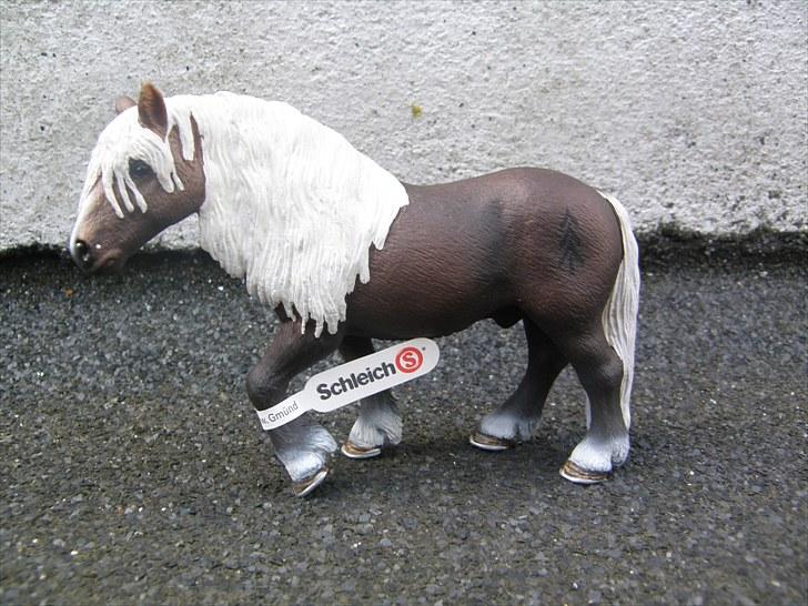 Mine Schleich Dyr - LEMITIDT EDTION Fury Ferrari efter han er blevet brandmærket. billede 100