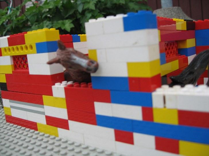 DM for Schleich heste. - Hesten ville gerne snakke med naboen ;) billede 10