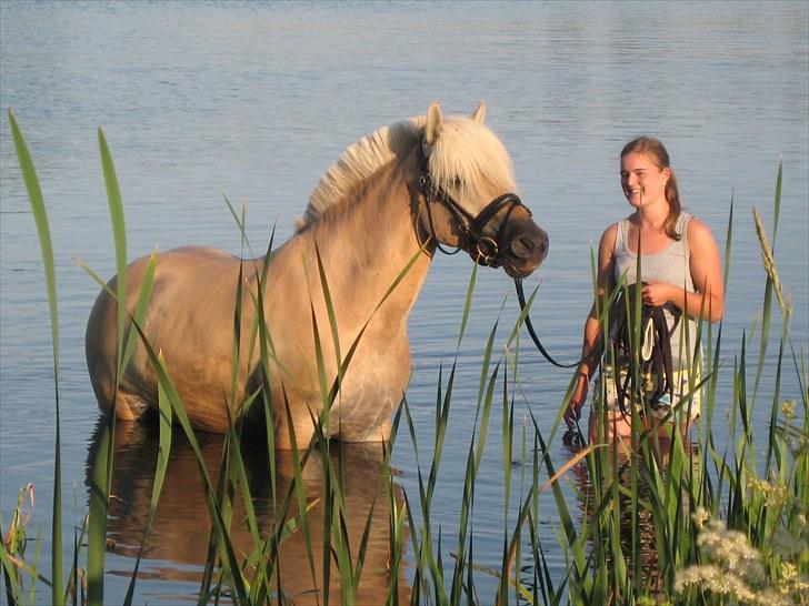 Guldpigen på badetur :b billede 9