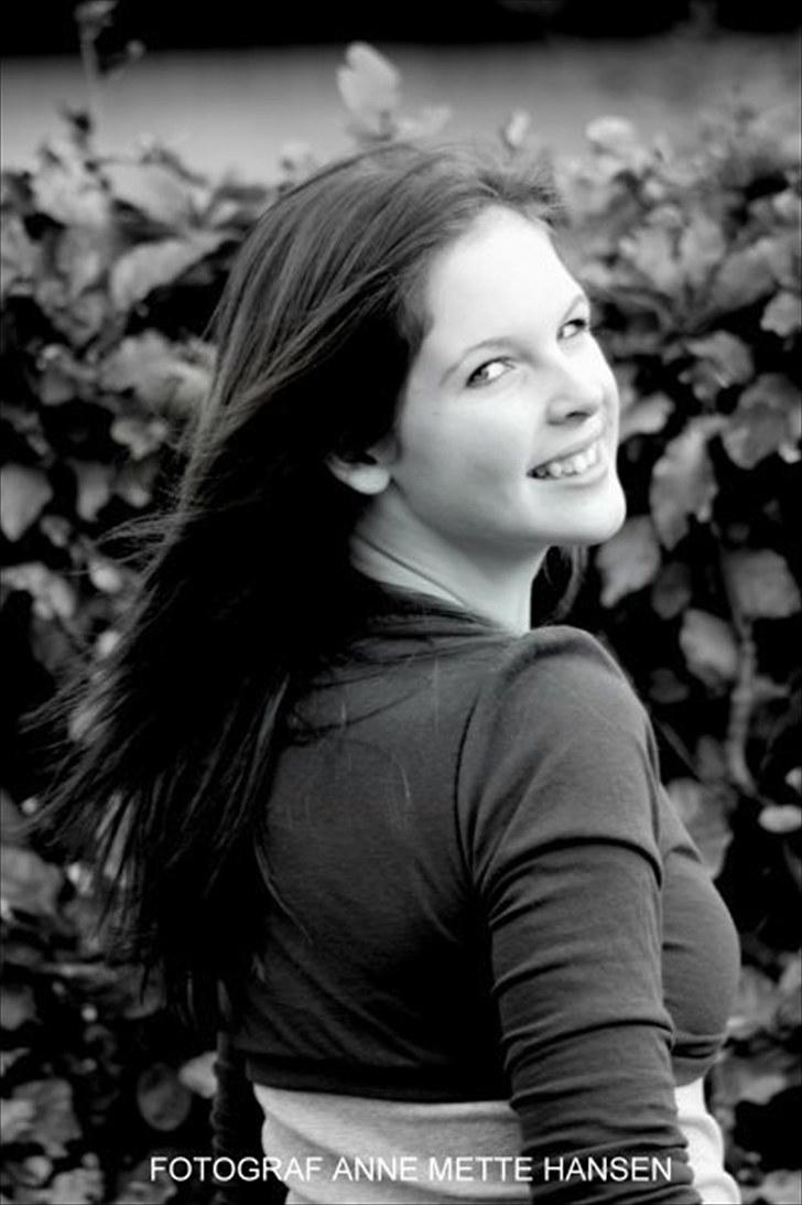 Ida Hansen (; billede 10