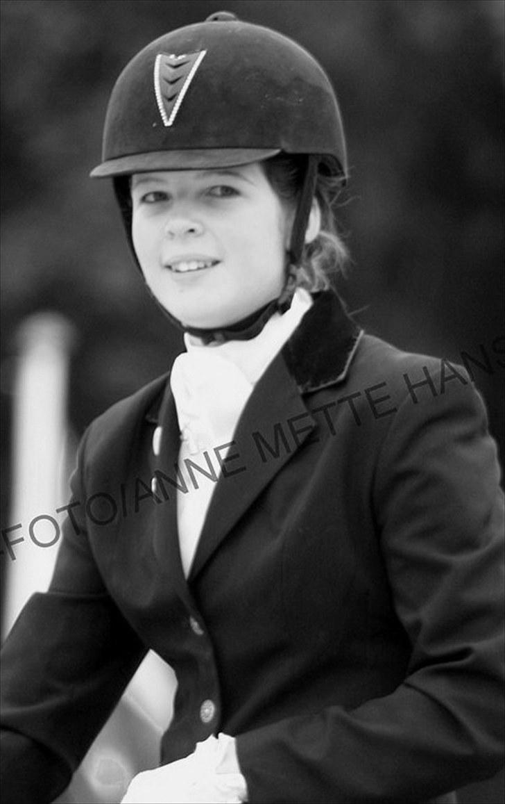 Ida Hansen (; billede 12