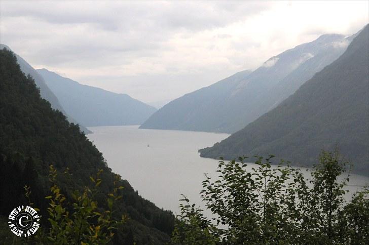 Norge 2010 - Vejret var desværre meget gråt og diset :o(

Fjærlandsfjorden billede 11