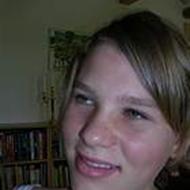 Snot-tøsen er på banen:D. Fået pandehår:):. YEAR .