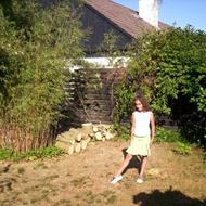 Nadia Christiansen. .