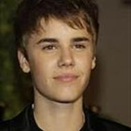 Senia 100% Belieber ;