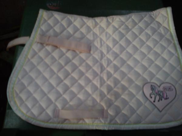 lyserødt pony underlag.