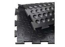 Krav om strøelse? Såfremt, staldmåtter?