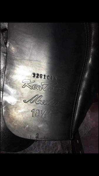 Salg af 18" dressursadel