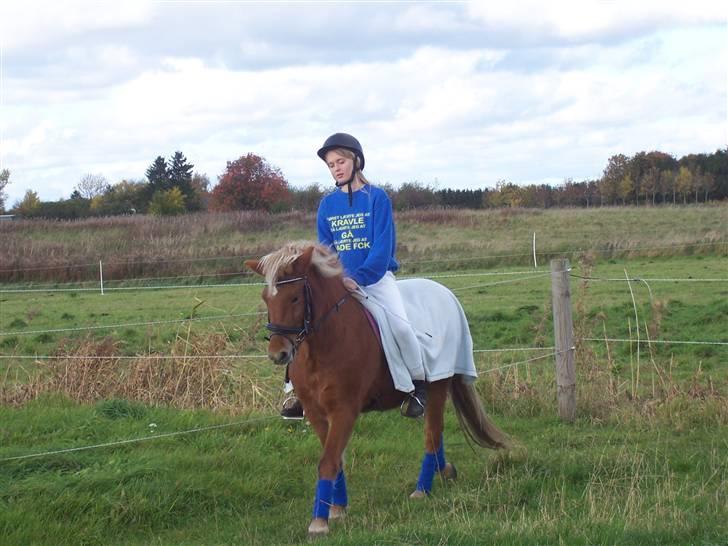 Islænder Tyra Fra Stårup  - You make me smile. <3 17 oktober 08 billede 7