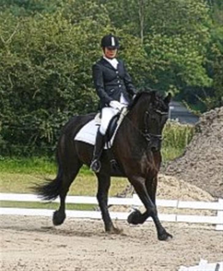 Frieser Umo af banegaarden R.I.P *1998-2011* - Frieser landstævne. billede 9