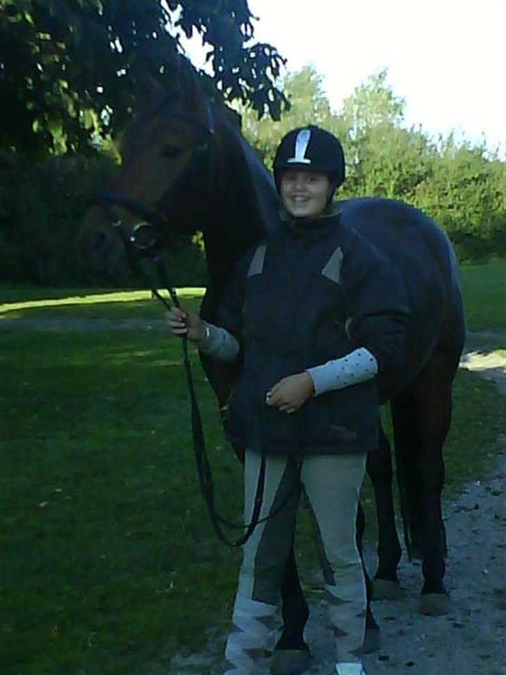 Anden særlig race Luka - FLYTTET - Mig og Luka. Fotograf: Anne-Mette (Min mor) September 07. billede 8