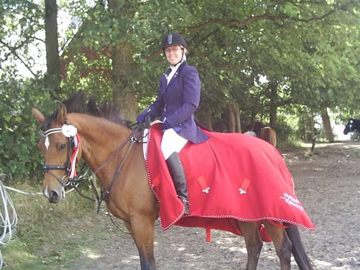 Sportsaraber (A) LAUDER - Vinder af CNC100 til elite 3-dags militarystævne i Skanderborg. Meget stolte!! Foto: Lærke Kristiansen   billede 1