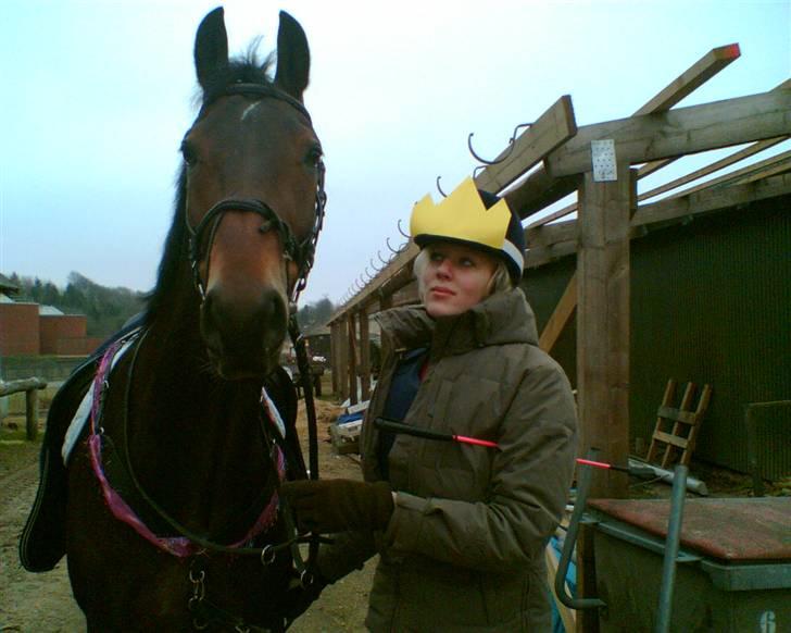 Anden særlig race Cosmo - Gæt hvad vi er klædt ud som ? ;P billede 16