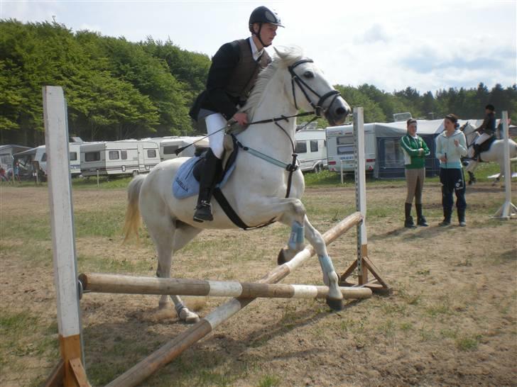 Connemara StaldTOR's Isabella - danni pallisgaard og isabella på mors 09 :´D billede 6