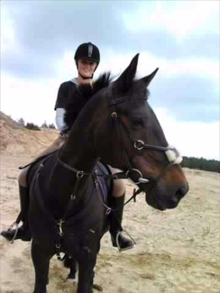 Traver Bogard -  - På tur i skelhøje med Rikke og Mille :) billede 12