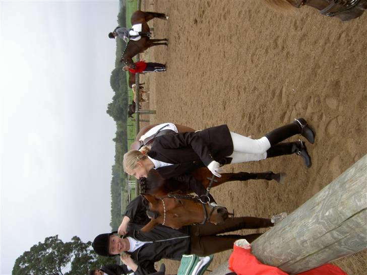 Anden særlig race Dücell - Stævnet i Kongsvad hvor Pia lige skal prøve en tur på hendes elskede pony. billede 11