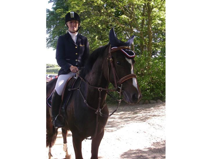 {{currentPhoto.altText}} billede {{currentPhoto.number}}