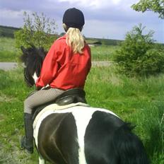 Anden særlig race Anniisa *GAMMEL PART*