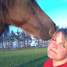 Anden særlig race Fleur