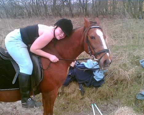 Traver Filur - Åhh det er så hårdt at stå som model. billede 3