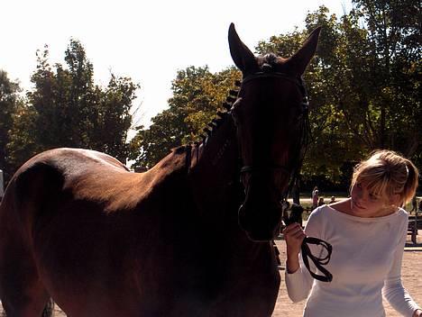 Traver Virina T - Hvad laver du Kathrine? Har du aldrig set mig så smuk før.. billede 11