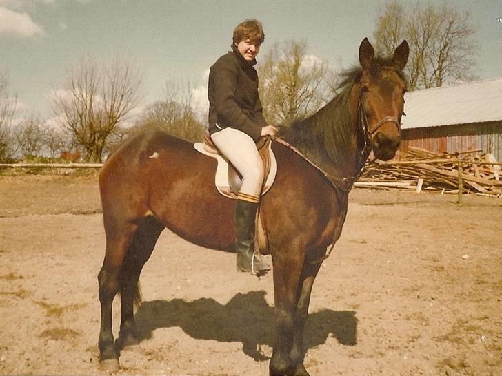 Anden særlig race Karina R.I.P. - Min mor & Karina billede 3