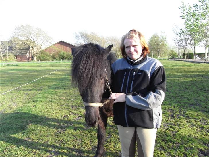 Islænder Kiljan - Kiljan og min mor .. Foto: Mig .. billede 2