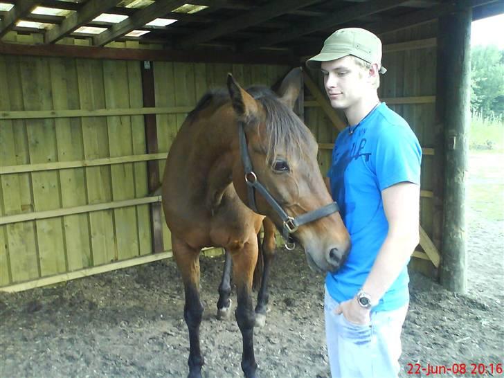 Traver Unna *Aflivet* :'( - Unna og min kæreste. Hun var simpelthen så sød og dejlig. Savner den smukke pige. billede 18