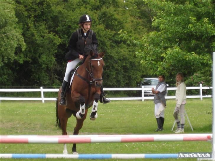 DSP Kamica Toft - Engle 1 og 2 xD - tror min jakke smager godt :D billede 6