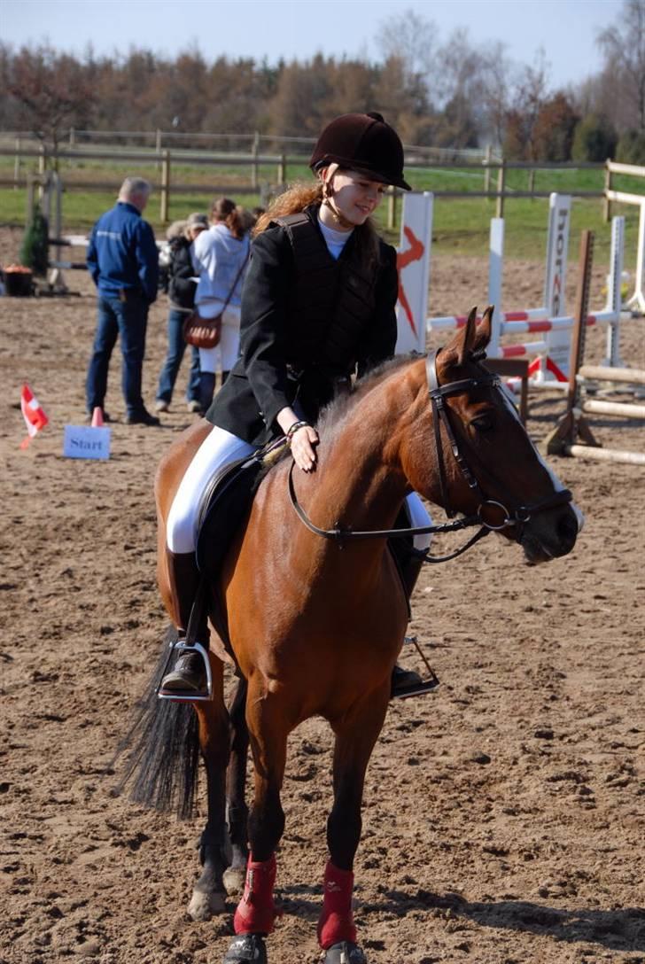 Anden særlig race Foxy Lady - DYR d. 9/4-09 LC Elskedun<3 foto: min far billede 10