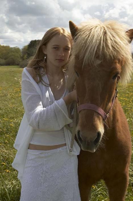 Islænder Tyra Fra Stårup  - Komfirmation. billede 19