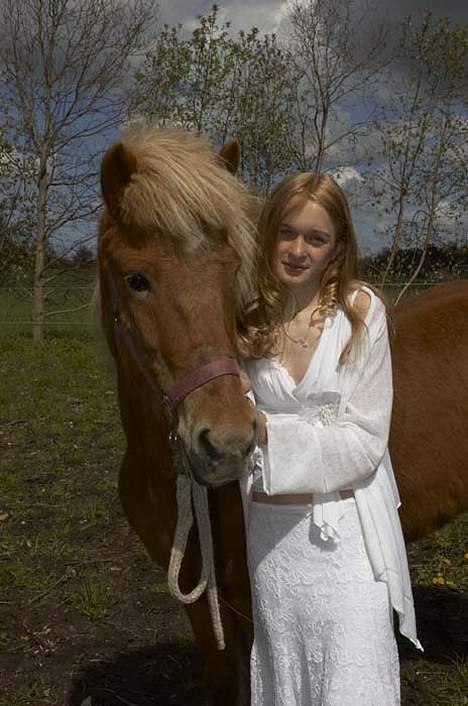 Islænder Tyra Fra Stårup  - Komfirmation. billede 20