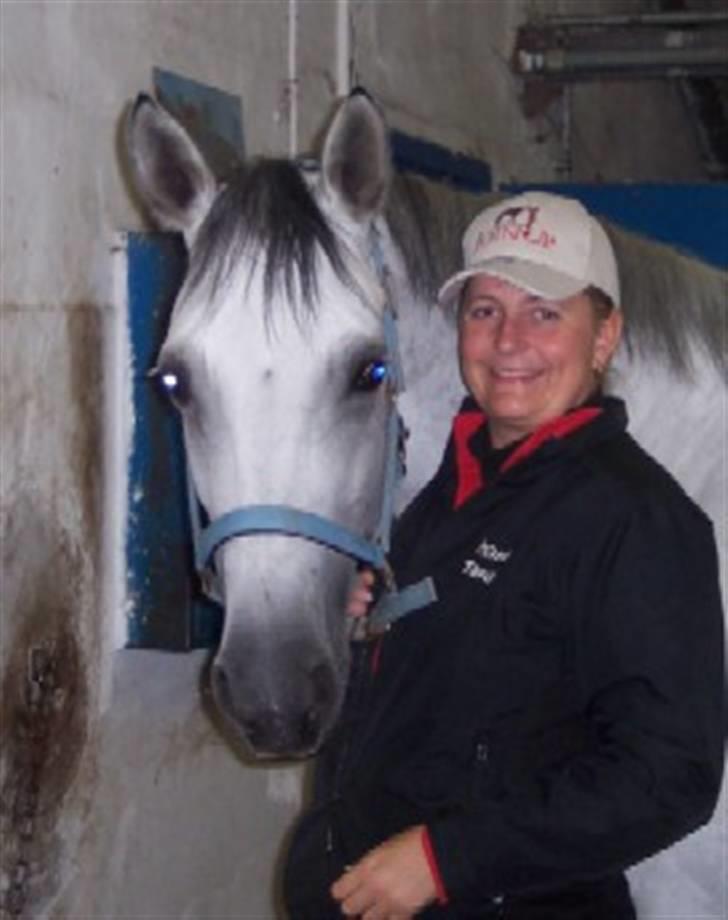 Dansk Varmblod AM´s Toscana (solgt) <3 - Baby og hendes ejer Anna-maria, Den smukke på et flot protræt billed. :) billede 17