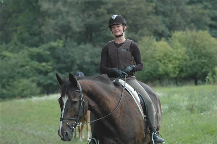 Dansk Varmblod R.I.P Theodor - Theodor & min mor skridter af :) billede 4