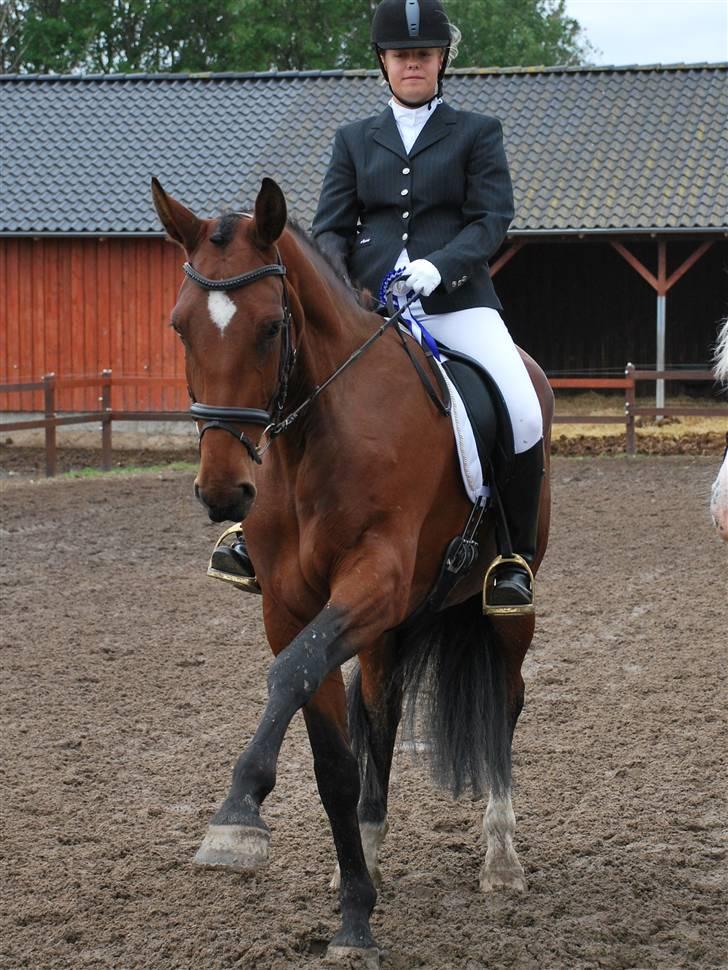 Oldenborg Cornelia - Præmie overrakkelse, vi blev nr.2, Nellie keder sig billede 10