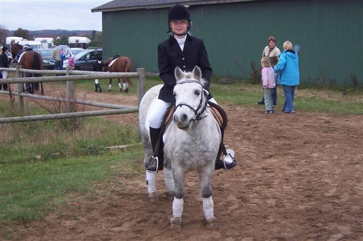Anden særlig race BENT - Stævne i langholt.. Hvor vi selvfølgelig vandt.. Hihi..<3  billede 7