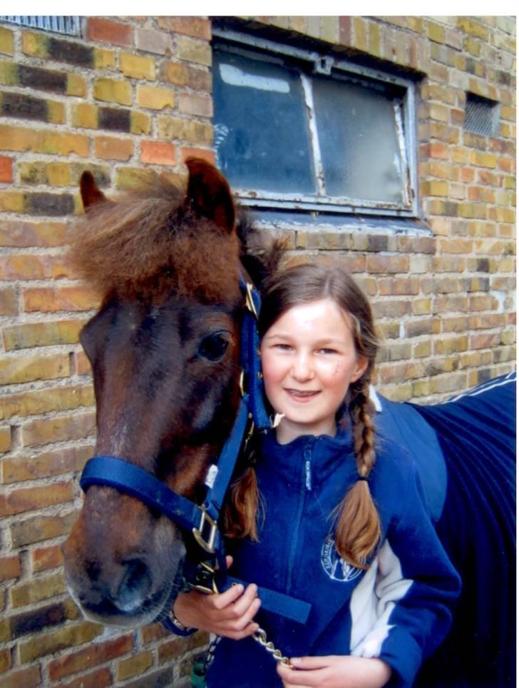 Anden særlig race valentin - Velkommen til valle´s profil....her ser i mig og valle, da jeg lige havde fået ham<3 billede 1