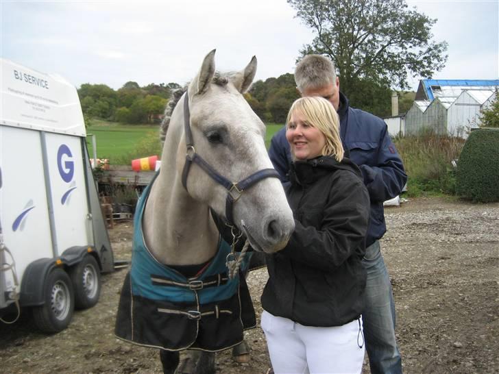 Anden særlig race Silver Shy <3. Solgt - Silver og mig til Stævne! han er Bare Så Dejlig! <3 billede 17