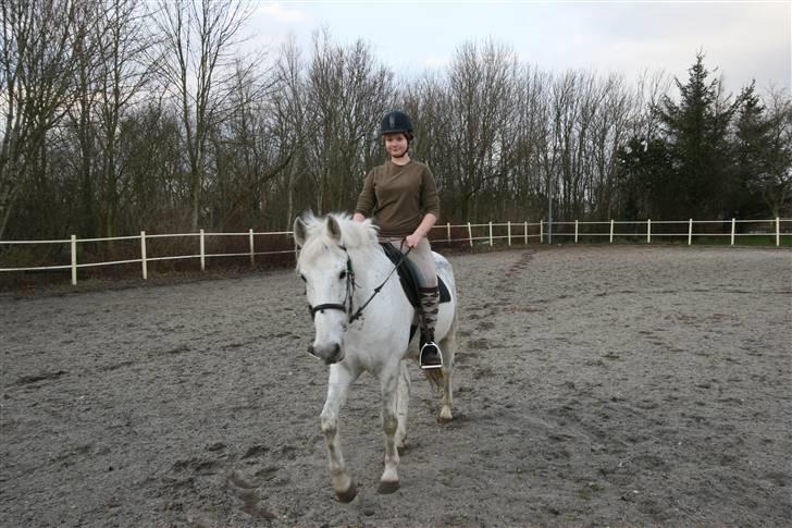 Anden særlig race Filur*Gl.Part*:'/(himmelhest) - mig og mulhdyret efter en dejlig/hård ridetime :D! billede 5