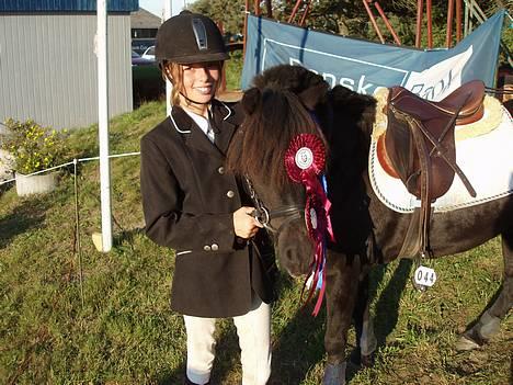 Anden særlig race Prins - Her er vi til Nibecup , og har lige fået en andenplads i LC finale , var under et halvt sekundt fra første pladsen ..xD Han var bare fiin <3 Elsker ham .. <3 billede 3