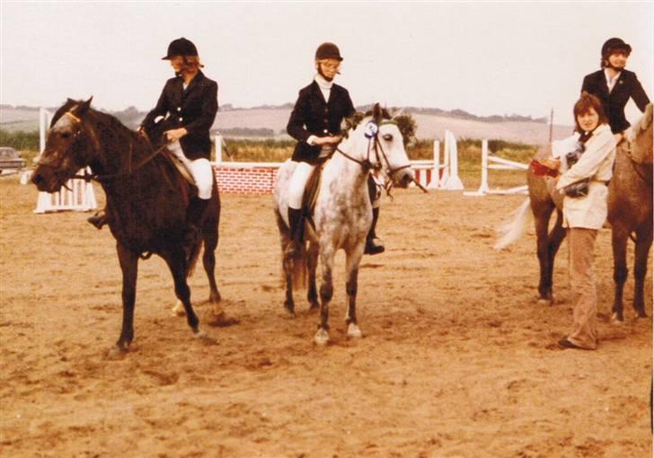 DSP Trikka - Trikka og jeg til en af vores første præmieoverrækkelser. billede 3