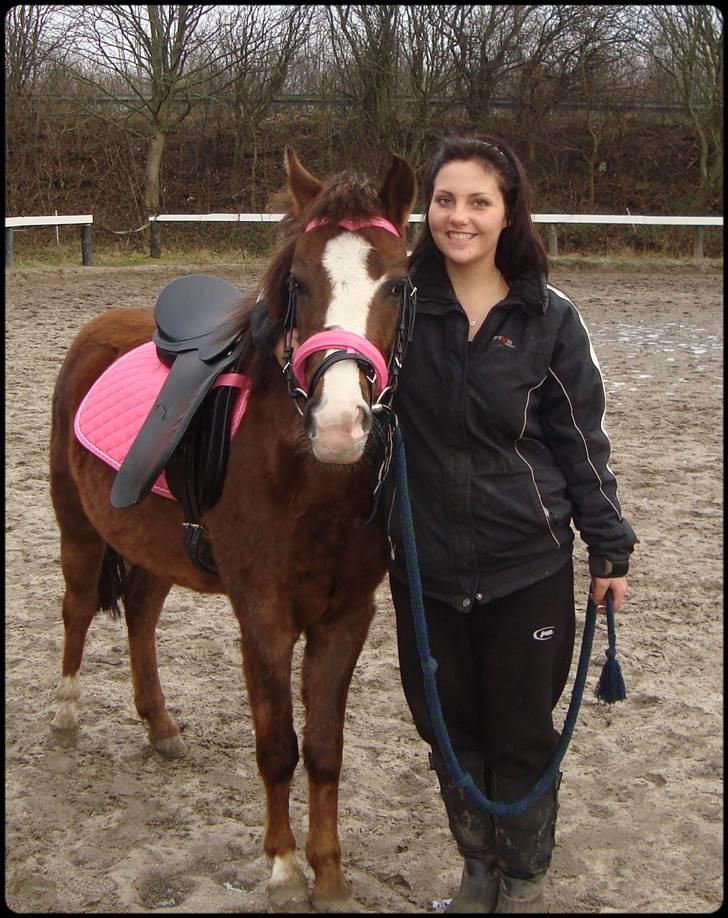 Anden særlig race Magnifique <3 SOLGT! - HAHA ! mannie er smuk , men , jeg ligner en lille pige på 10 meed hendes første pony :-) weee :-D billede 15