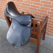 Anden særlig race Safir