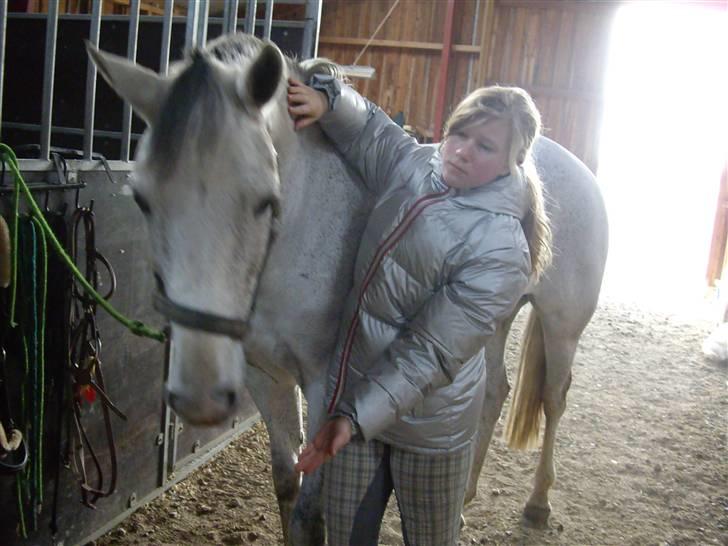 Connemara | Jenny'S Rocket  - søde Jenny (: Kig ikke på mig! billede 2