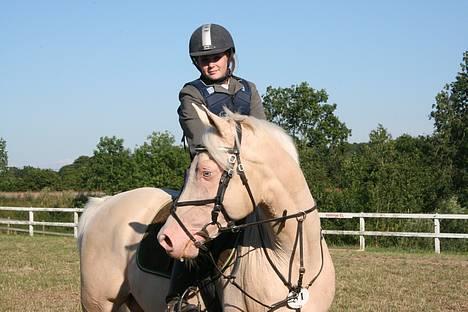 Palomino Moonhaze Silver Spiral - Præmieoverrækkelse til Fynsmesterskab 2006, 6. plads. billede 3