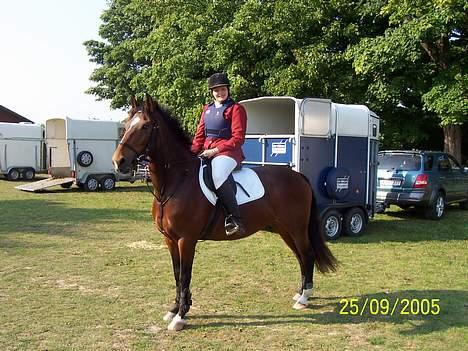 Anden særlig race Luna - Luna og Katrine til stævne 25-9-05 billede 15