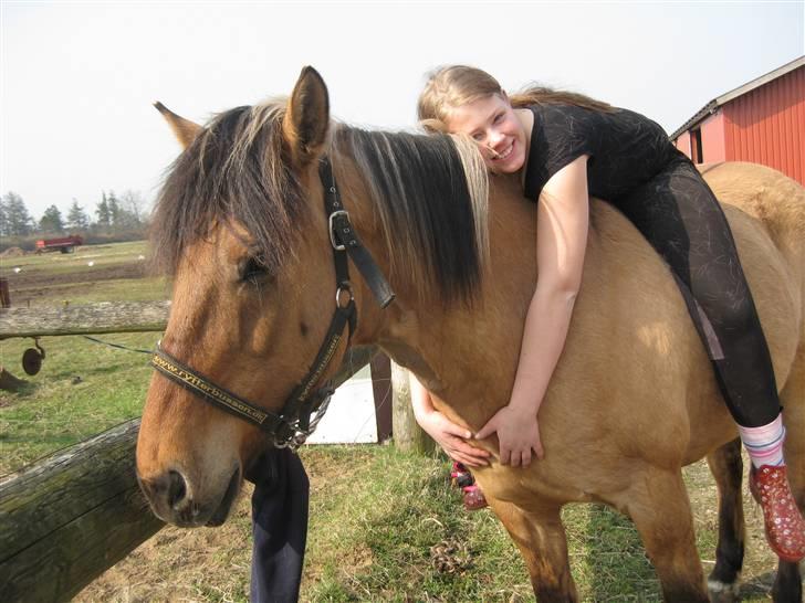 Anden særlig race Lukas ;D<3 - Får han lige en krammer :p billede 15